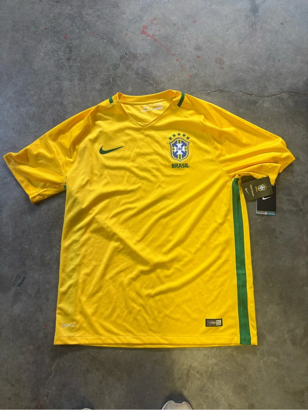 Nike Brasil 2016 Yellow Men's Soccer Jersey NEW
